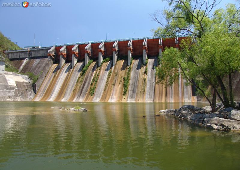 Presa de La Boca