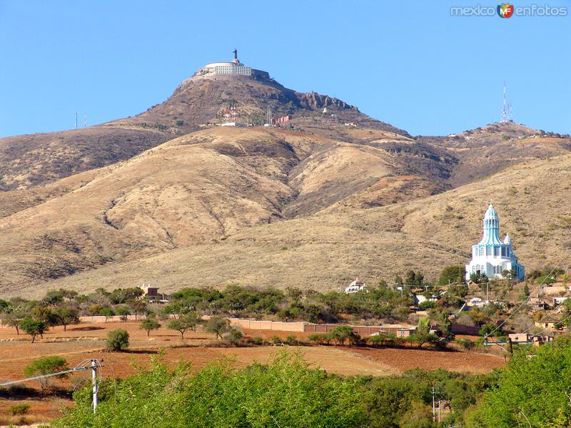 Cerro del Cubilete y Cristo Rey en la cima