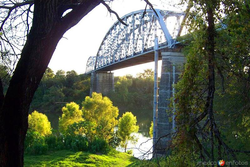 Puente Magiscatzin