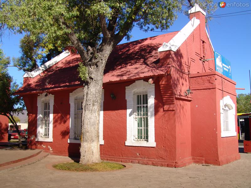 Oficinas de la antigua estación de ferrocarril