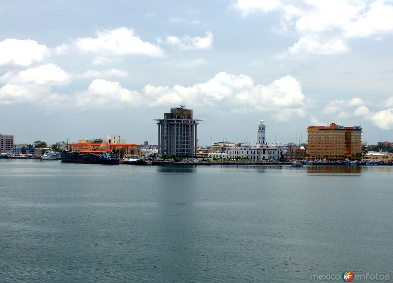 Vista panorámica del puerto de Veracruz