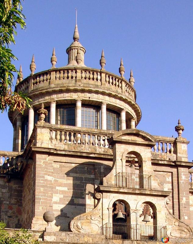 Torre y campanario del Hospicio Cabañas