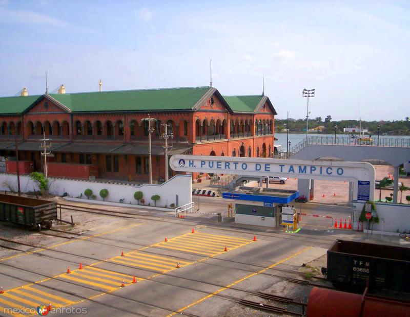 Entrada al Puerto de Tampico