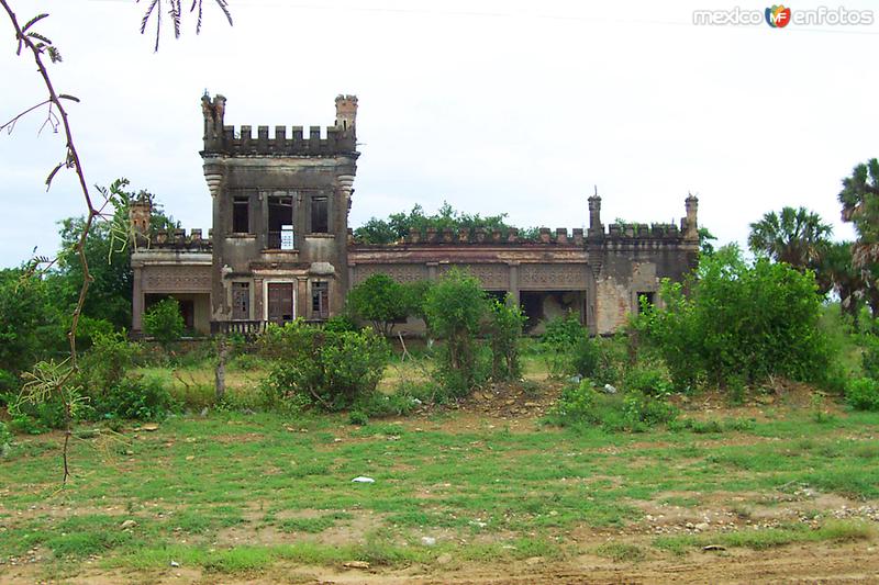 El Castillo de Nueva Apolonia