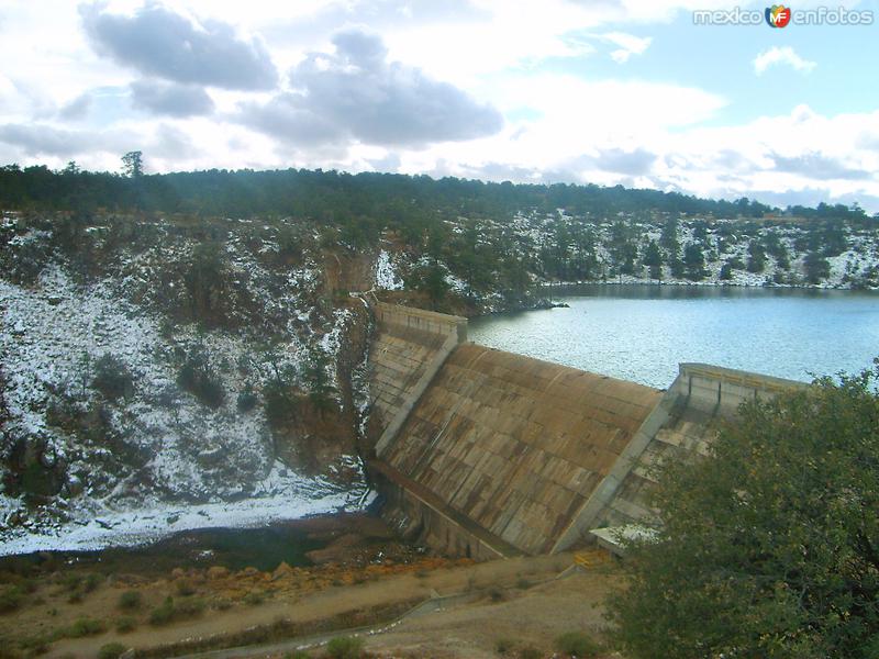 Presa Junta de los Arroyos