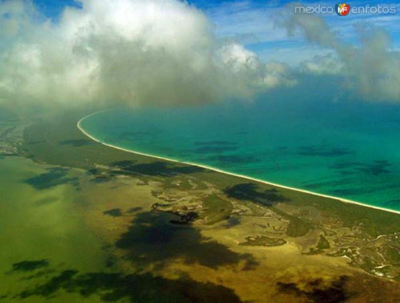 Vista aérea de la Isla de Holbox
