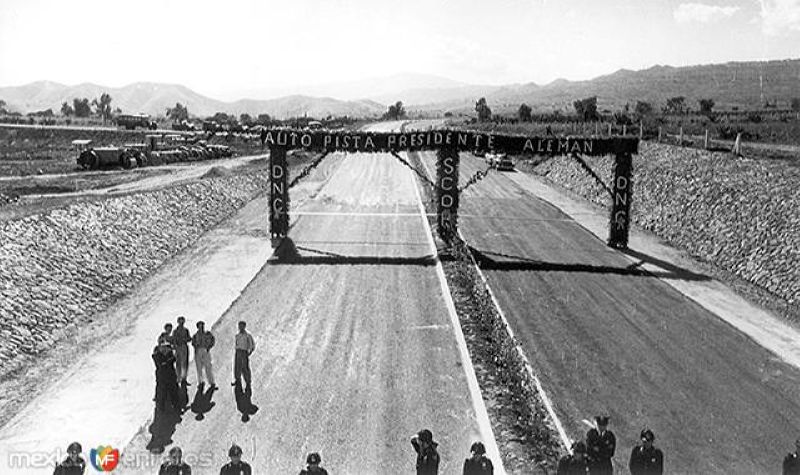 Inauguración de Autopista Presidente Alemán