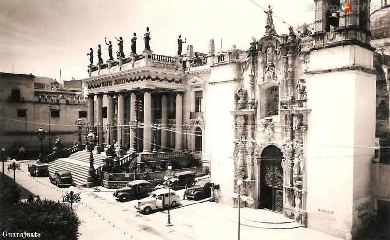 Teatro Juárez y Templo de San Diego