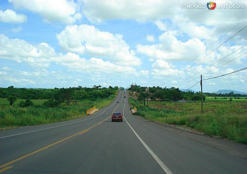 Carretera a Culiacancito