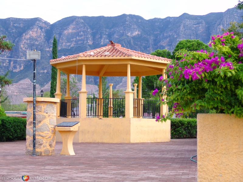 Plaza Principal - La Esmeralda, Coahuila (MX12182460217683)