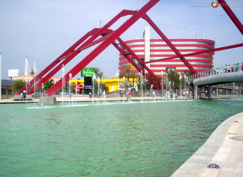 Parque Fundidora y Paseo Santa Lucía