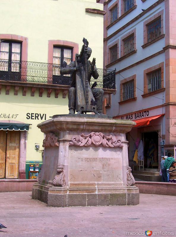 Monumento a Genaro Codina