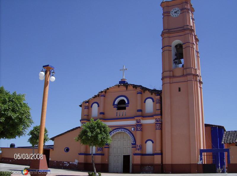 naupan, iglesia