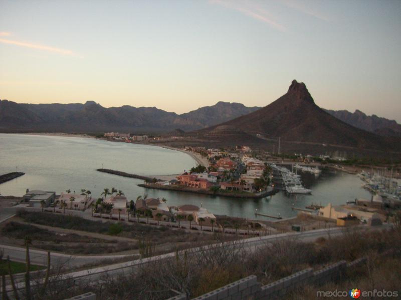 San Carlos, Marina al atardecer