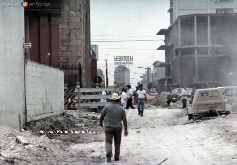 Construyendo la Macroplaza