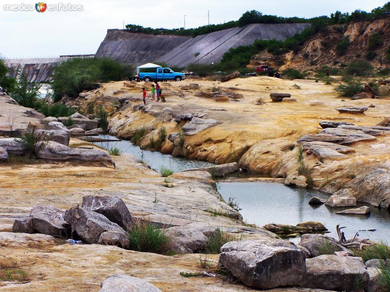 Presa Marte R: Gòmez