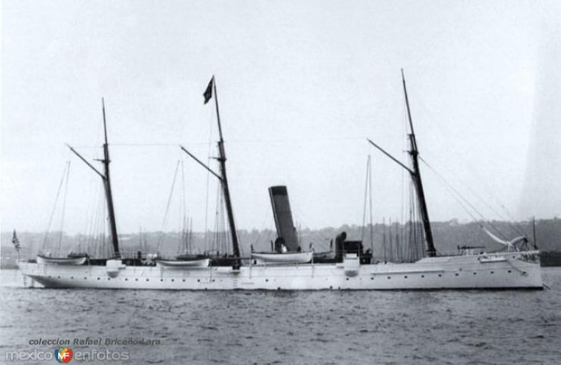 USS Dolphin durante la ocupacion del puerto por los EEUU EN 1914