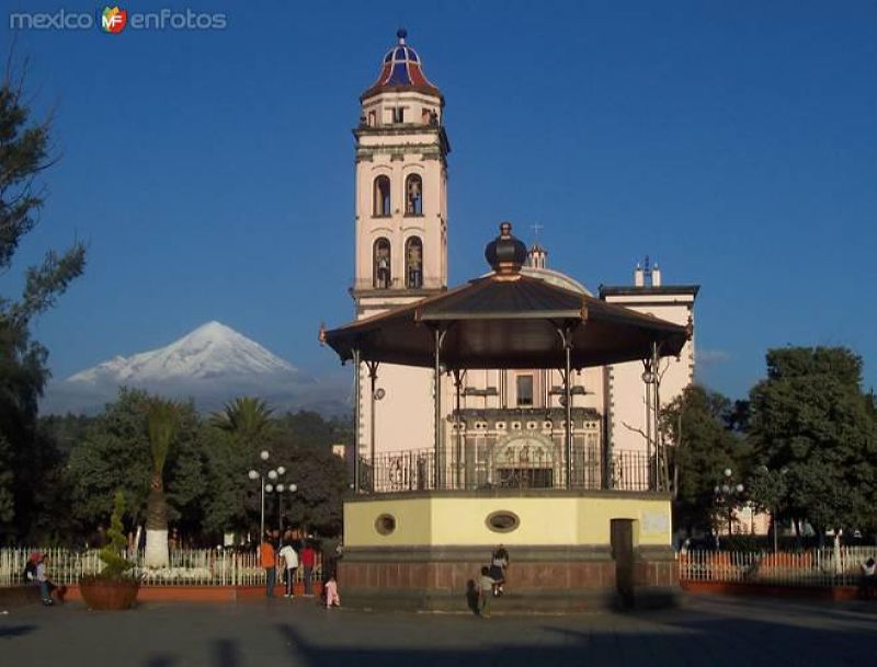 Kiosko y Templo de San Andrés