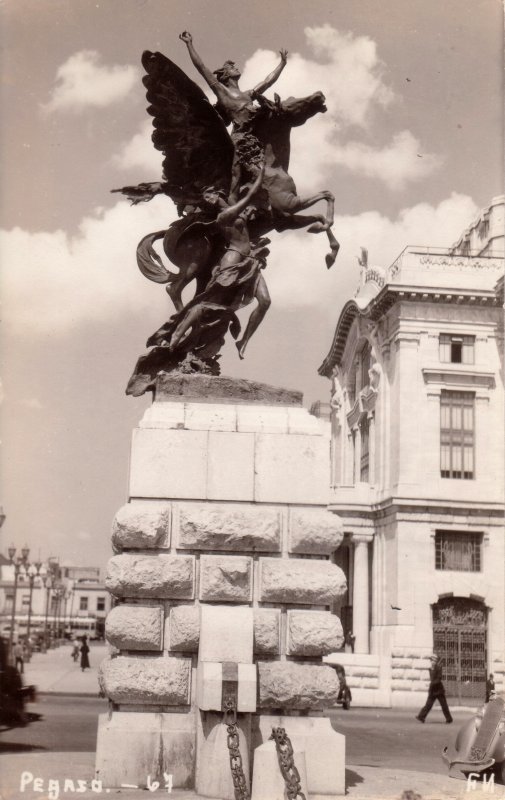 Escultura de Pegaso