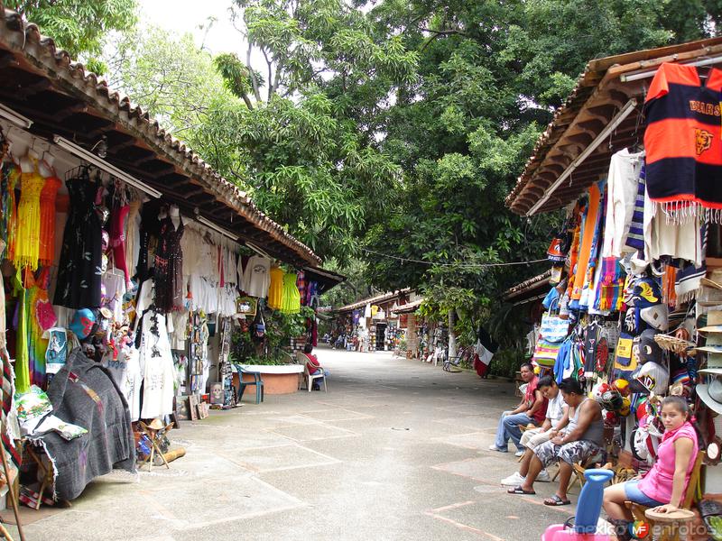 Mercado Isla Cuale