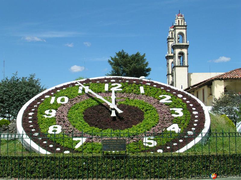 Reloj y Parroquia de Zacatlán