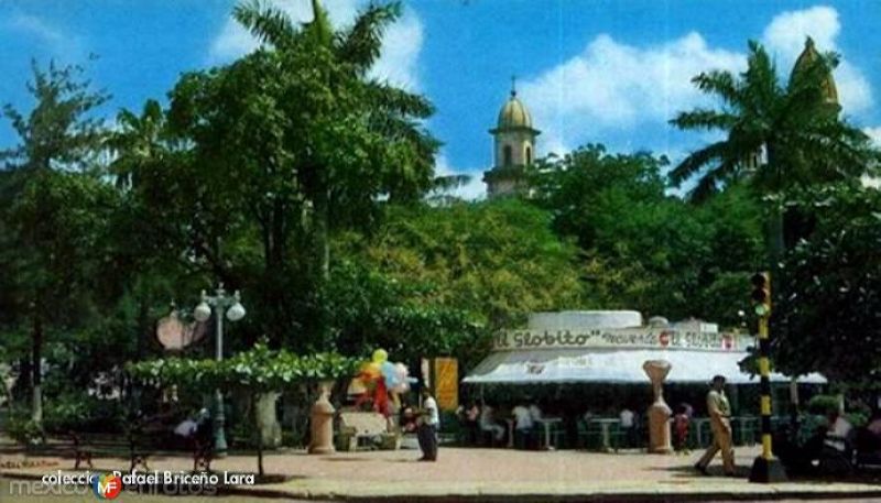 Neveria "El Globito" en la Plaza de armas en los 60