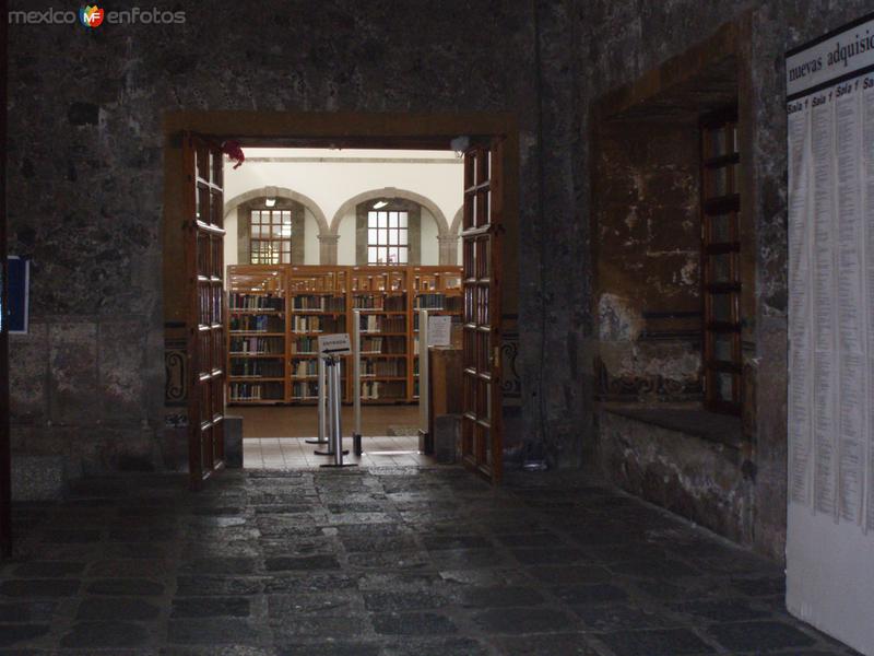 Biblioteca de México