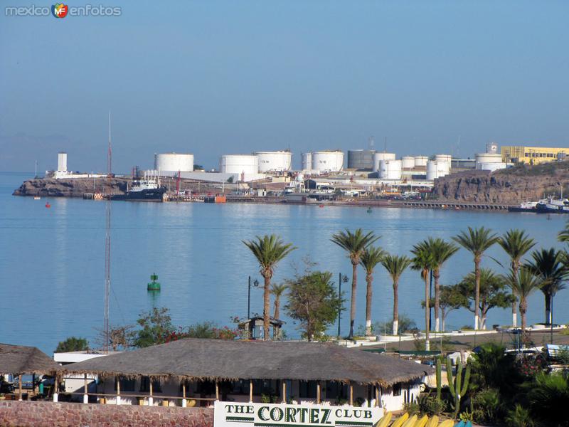 Depósito de combustible de Punta Prieta