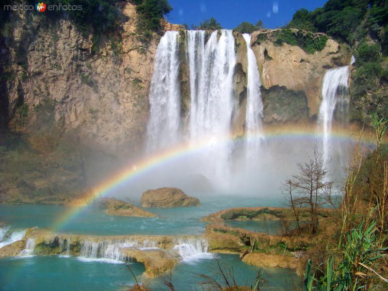 Cascada del Salto con Arcoiris