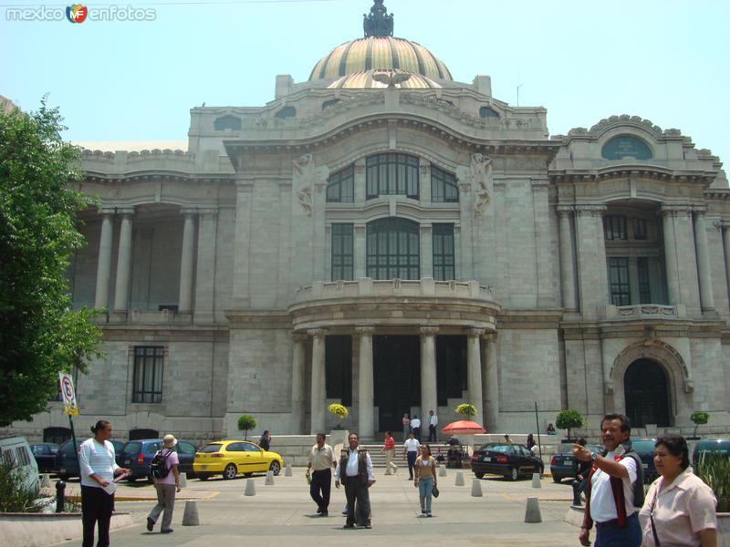 EL PALACIO DE BELLAS ARTES