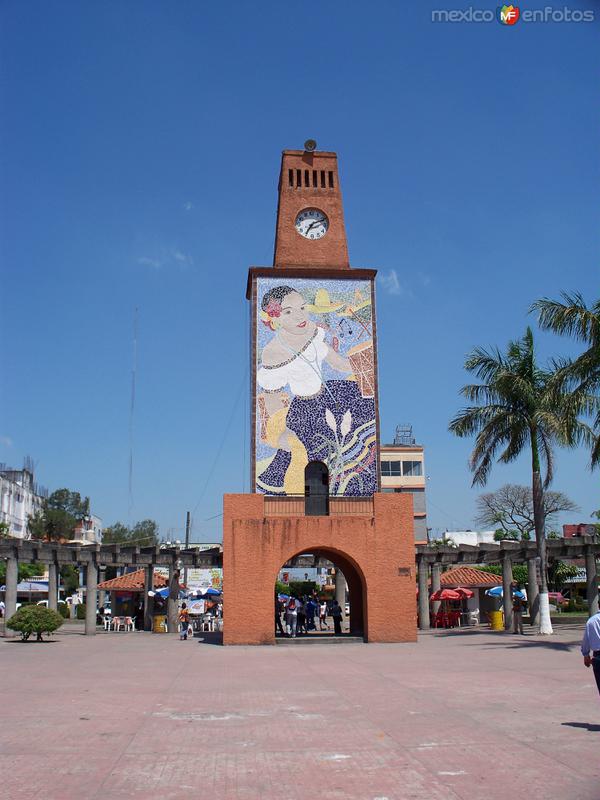 reloj del parque independencia de cardenas tabasco mexico