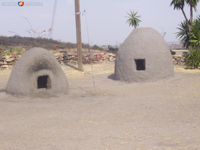 horno de barro, comunidad de plazuelas,penjamo, gto.