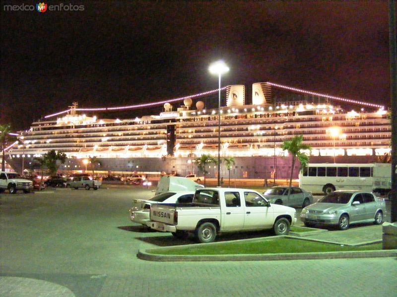 Crucero Oosterdam! Visto Desde Sam