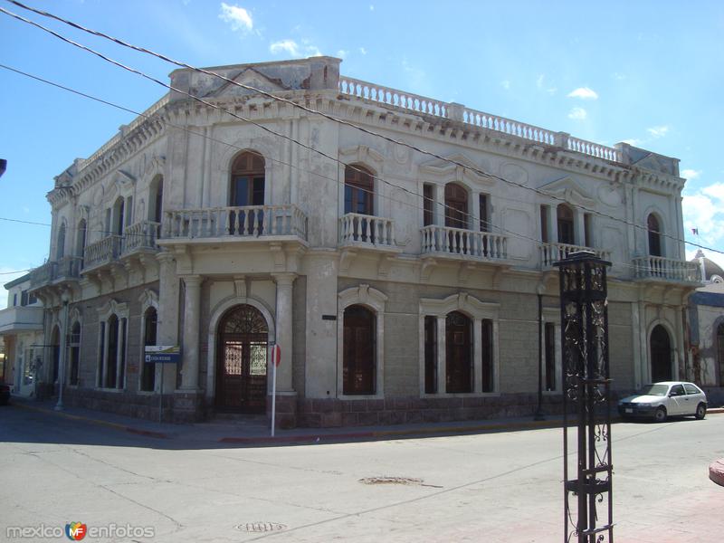 Antigua Casona- Ricaud