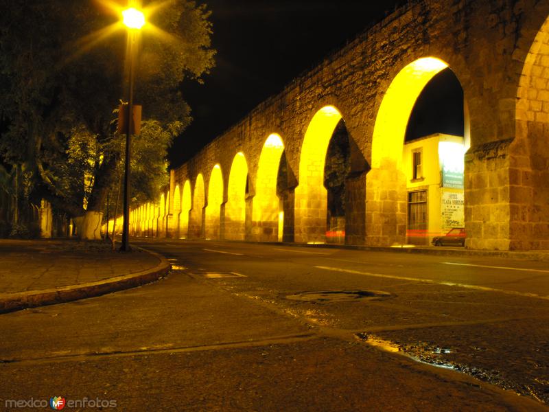 Av. Acueducto y sus arcos