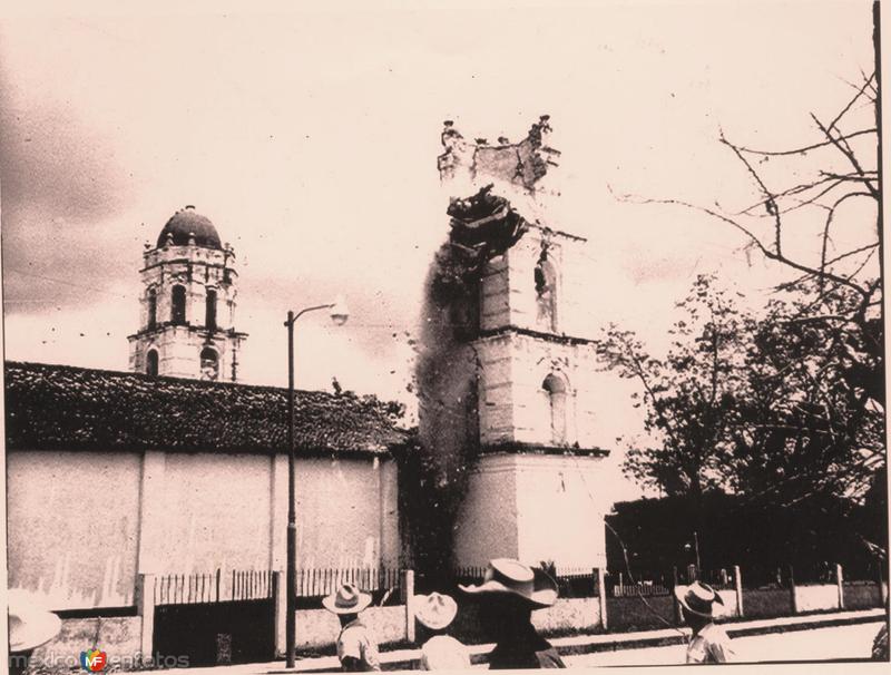 1960-65, Demolición de la antigua parroquia "San Martín Obispo".