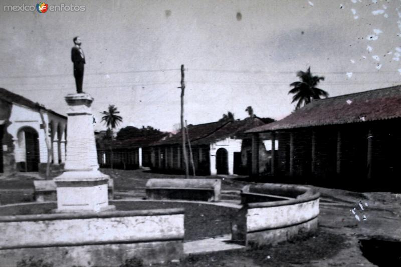 1928, Glorieta "Madero", ubicada en la calle Hidalgo esq. Enríquez.