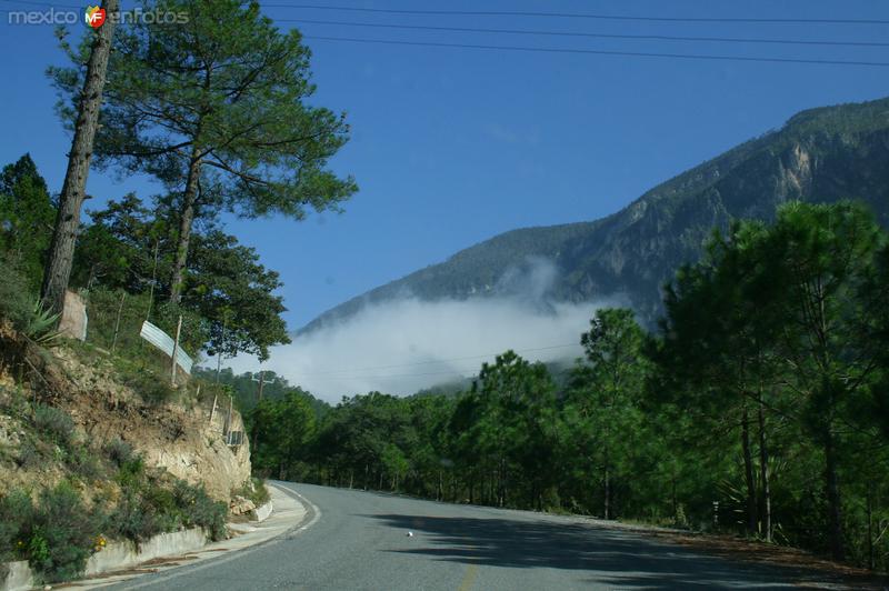 CAMINO EN LA SIERRA DE SANTIAGO