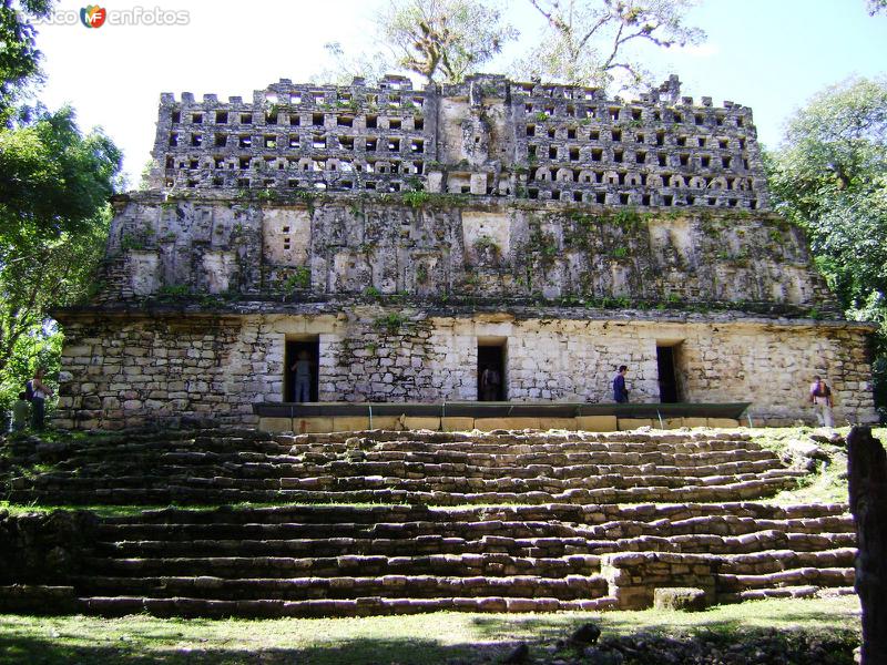 PIRAMIDE PRINCIPAL CORONADA-YAXCHILAN-MEXICO