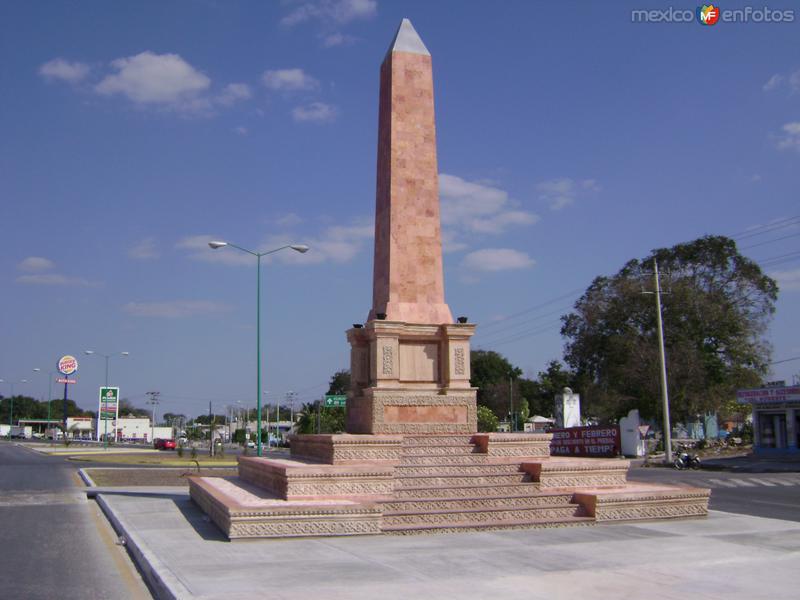 obelisco de Escarcega