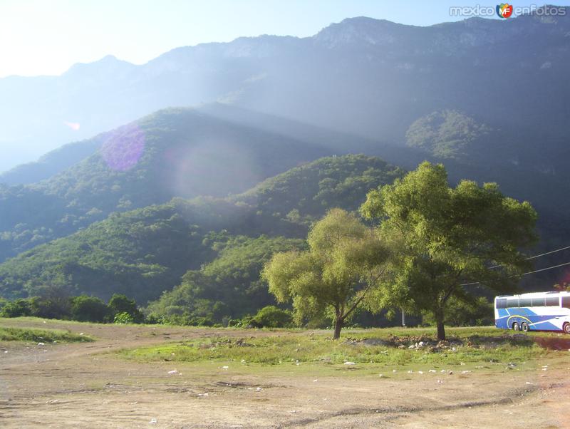 montañas que rodean al chorrito, hidalgo, tam.