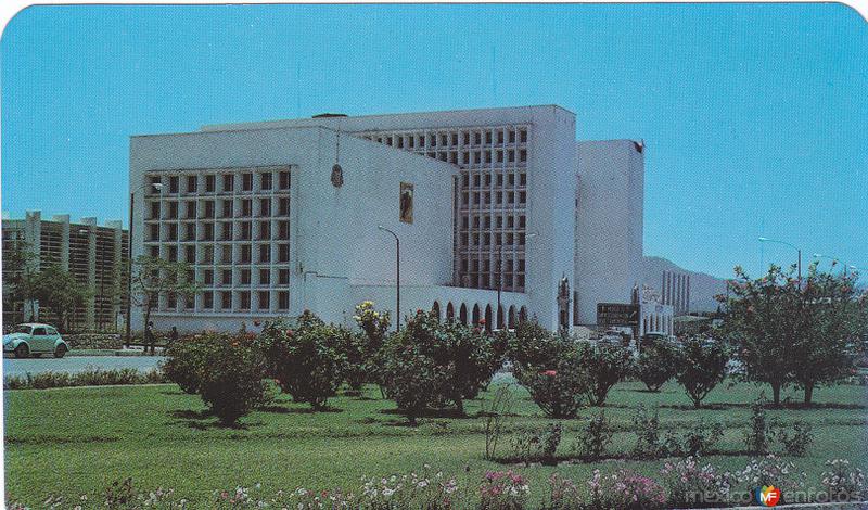 Museo y Biblioteca de la universidad