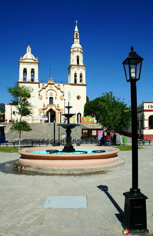 REMODELACION TOTAL DE PLAZA OCAMPO (2010)