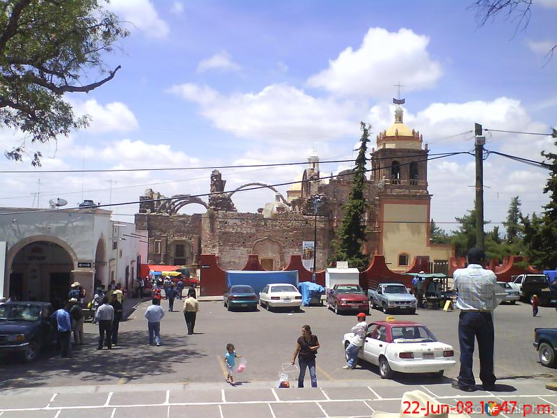 TEMPLO PARROQUIAL