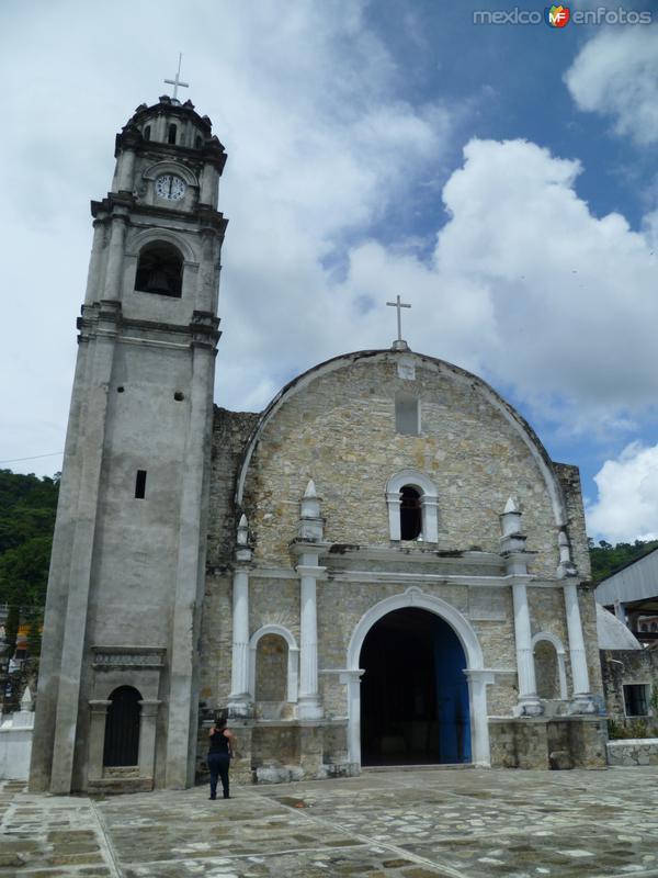 Iglesia colonial de San Mateo