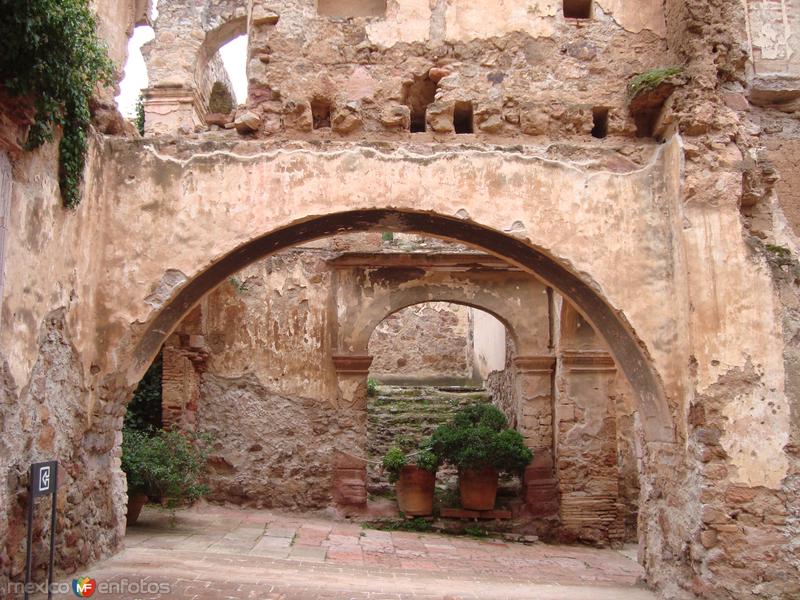 museo rafael coronel (ruinas)