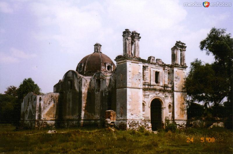 Ruinas del templo de la Ex-hacienda en Tetlatlahuca, Tlaxcala