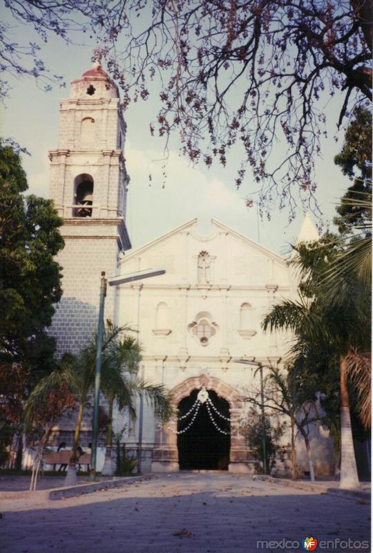 Portada del templo de Coxcatlán, Puebla