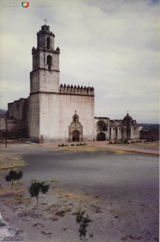 Fotos de Tecamachalco, Puebla, México: Atrio y Ex-convento del siglo XVI. Tecamachalco, Puebla