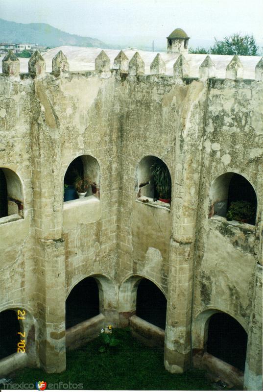 Clautro del Ex-convento de San Mateo, siglo XVI. Atlatlahucan, Morelos